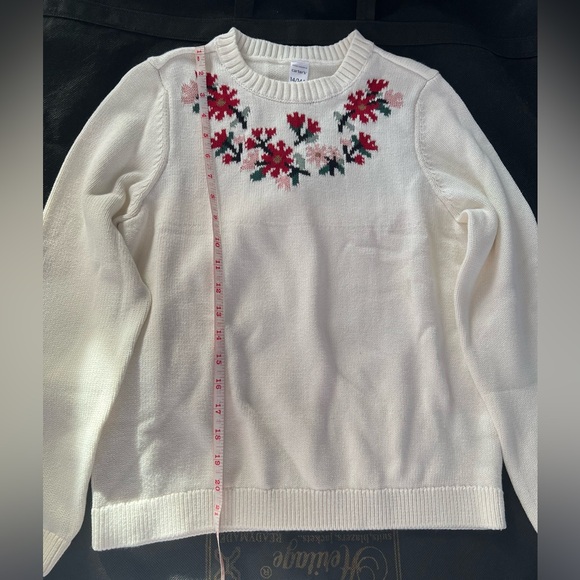 NWT: Girls Embroidered Cotton Holiday Sweater. - Picture 4 of 10
